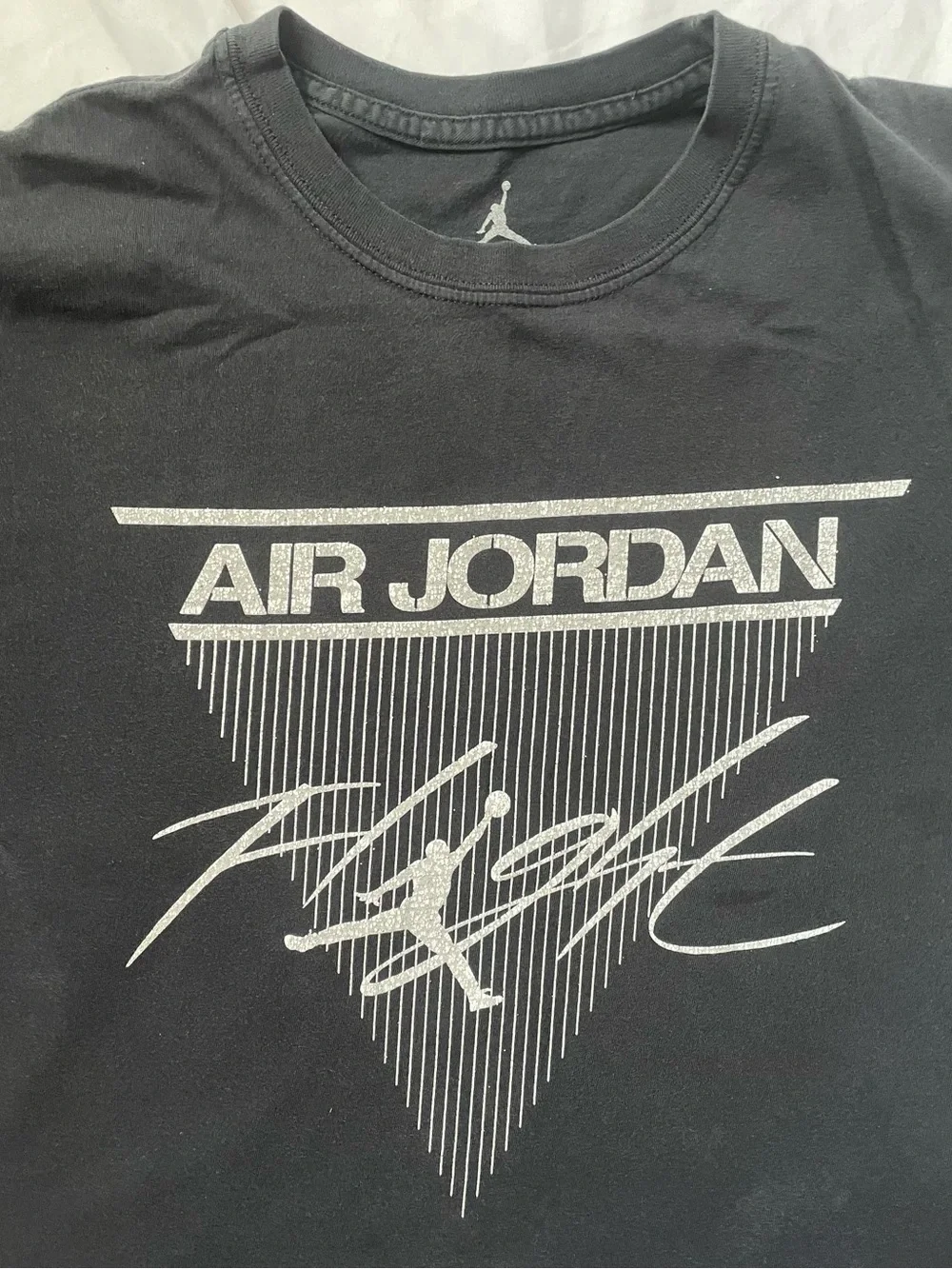 Vintage 90’s Air Jordan Men's Black Graphic T-Shirt